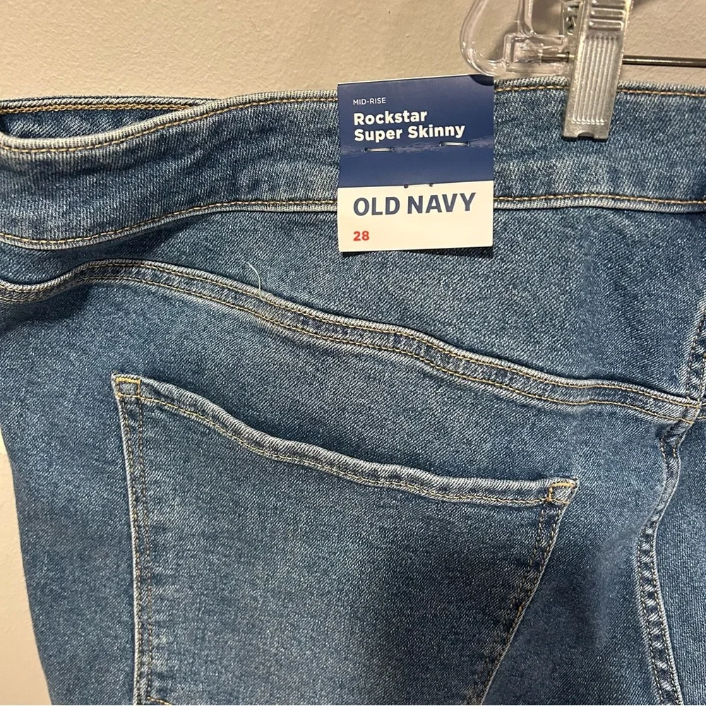 NWT Old Navy Rock Star Super Skinny Jean Womens Plus 28 NEW Distressed